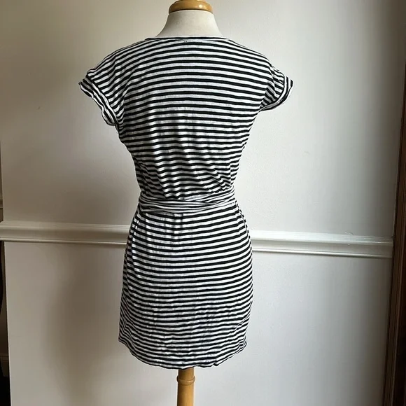 J Crew Short-sleeve striped tie-waist T-shirt dress Black and white size Small - Picture 7 of 8